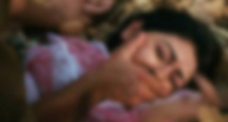 চলন্ত বাসে একাদশ শ্রেণির ছাত্রী ধর্ষণের চেষ্টা, লাফিয়ে পড়ে গুরুতর আহত…