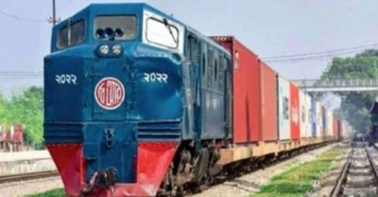 ভারতে পার্শ্বেল ট্রেনে মালামাল আনা-নেওয়া করে রেলওয়ের আয় ১৭৭ কোটি টাকা