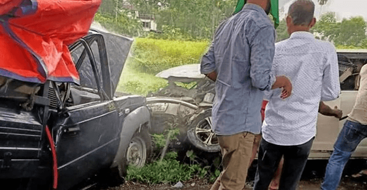 গোলাপগঞ্জে সড়ক দুর্ঘটনা : দাদা-নাতি নিহত, আহত ৪