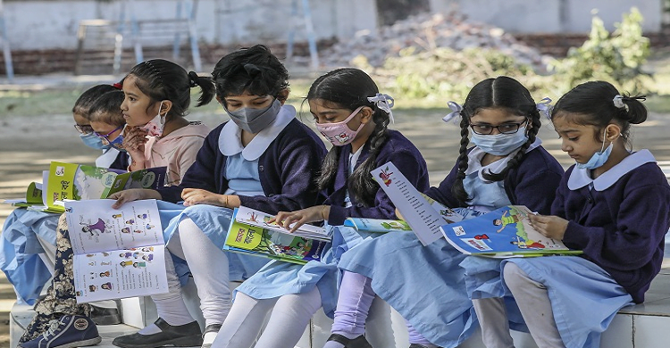 বাংলাদেশের ৩ কোটি ৭০ লাখ শিশুর ভবিষ্যৎ ঝুঁকিতে যে কারণে