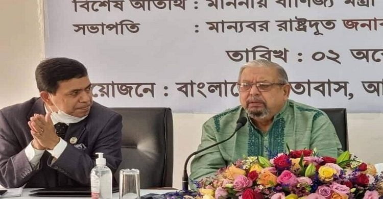 আমিরাতগামী প্রবাসীদের বিমানবন্দরে বিনামূল্যে করোনা পরীক্ষা হবে : প্রবাসী কল্যাণ মন্ত্রী