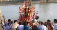 সিলেটে সুরমা নদীতে প্রতিমা বিসর্জনের মধ্য দিয়ে শারদীয় দুর্গোৎসব সমাপ্ত