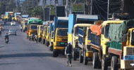 ট্রাক-কাভার্ডভ্যান ধর্মঘট স্থগিত স্বরাষ্ট্রমন্ত্রীর সঙ্গে বৈঠকের পর