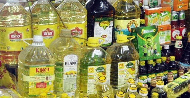 বাজারের চাহিদার চেয়ে মজুদ বেশি, এখনও তেলের দাম কমেনি