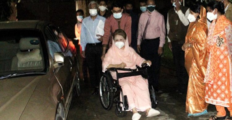 খালেদা জিয়ার হার্ট অ্যাটাক, দ্রুত এনজিওগ্রাম করার সিদ্ধান্ত