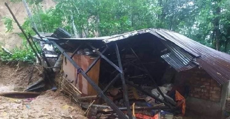 জৈন্তাপুরে টিলা ধস : একই পরিবারের ৪ জনের মৃত্যু