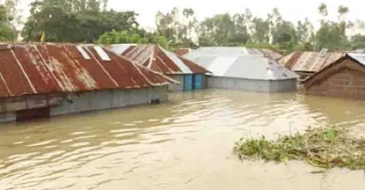 শিক্ষায় ধাক্কা: বন্যায় সাড়ে ৫ হাজার শিক্ষাপ্রতিষ্ঠান বন্ধ