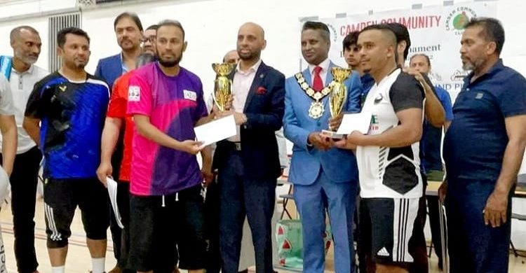 কেমডেন কমিউনিটি ক্লাবে’র উদ্যোগে ব্যাডমিন্টন টুর্নামেন্ট সম্পন্ন