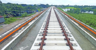শুরু হলো পদ্মা সেতুতে রেললাইন বসানোর কাজ
