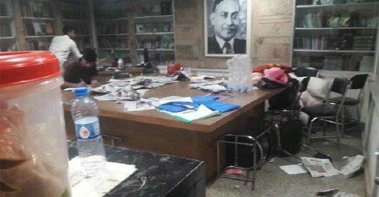 কেন্দ্রীয় কার্যালয়ের ভিতর তছনছ, অবাক বিএনপি নেতাকর্মীরা