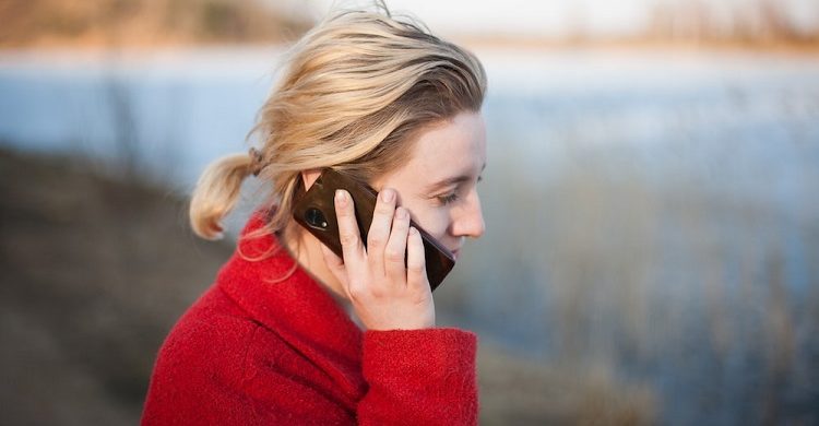 ৩০ মিনিটের বেশি মোবাইলে কথা বললে হার্ট অ্যাটাক-স্ট্রোকের ঝুঁকি!