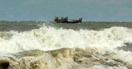 গভীর নিম্নচাপে উত্তাল সাগর