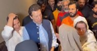 ইমরান খান বাড়ি ফিরলেন উল্লসিত নেতাকর্মীদের বিশাল বহরের সাথে(ভিডিও)