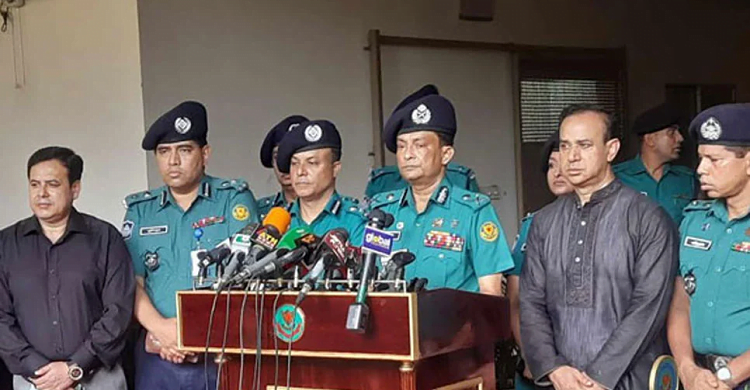 দেশে জঙ্গিবাদ এখনও পুরোপুরি নিশ্চিহ্ন হয়নি: ডিএমপি কমিশনার