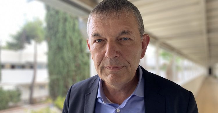 অতল খাদের কিনারায় মধ্যপ্রাচ্য, যুদ্ধ ছড়াতে পারে পুরো অঞ্চলে