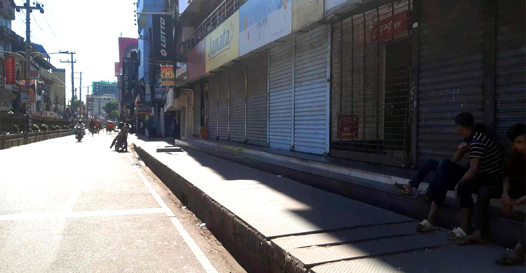 সিলেটে অবরোধ হরতাল চলছে, দোকান-পাট বন্ধ, ধাওয়া পাল্টা ধাওয়া