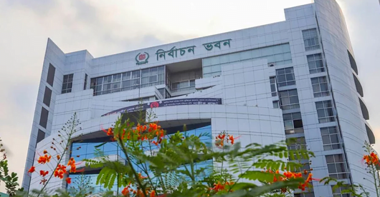 আচরণবিধি বেশি ভাঙছেন সংসদ সদস্যরা, প্রার্থিতা বাতিল হবে বলছে ইসি