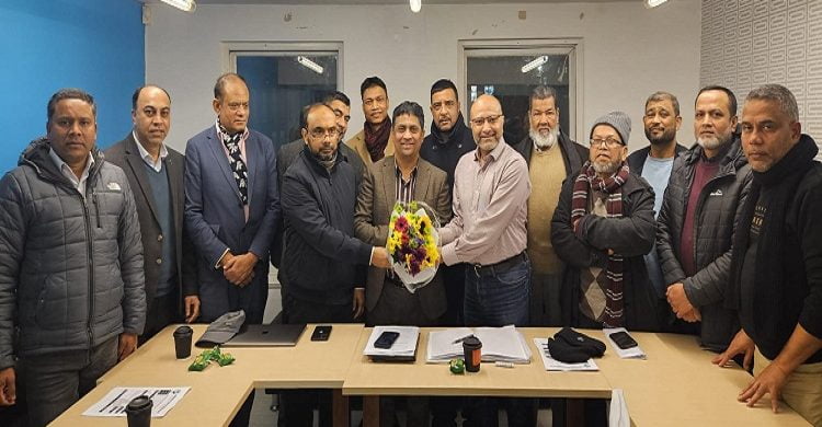 লন্ডন বাংলা প্রেসক্লাবের ইসি মেম্বার আনোয়ার শাহজাহানকে সংবর্ধনা