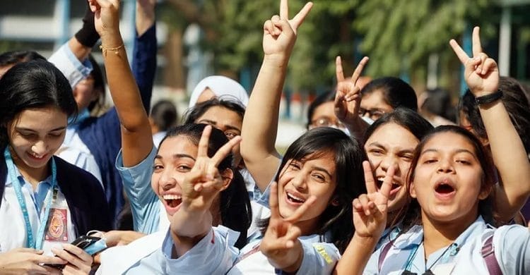 এসএসসির ফল প্রকাশ: কোন বোর্ডে পাশের হার কত