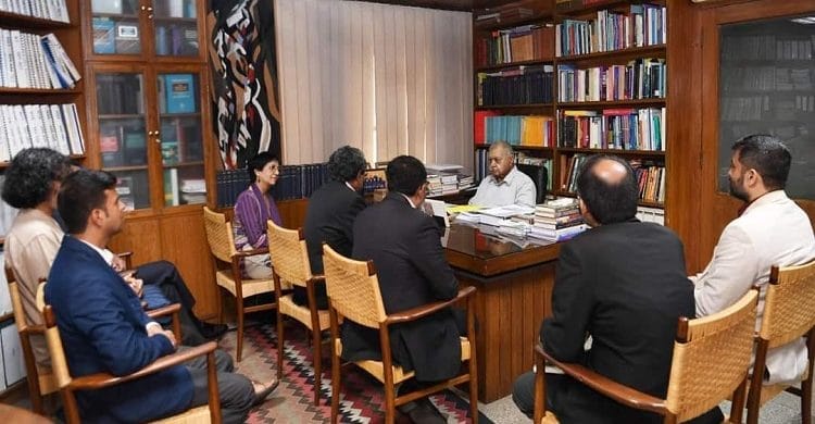 সংবিধান সময়োপযোগী করার পরামর্শ দিলেন ড. কামাল হোসেন