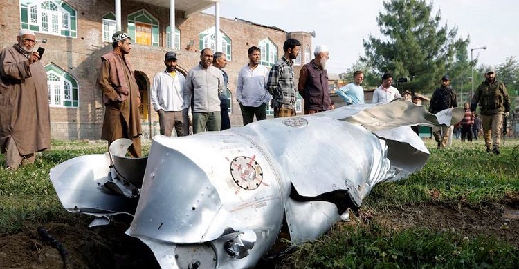 ভারতের হামলায় নিহত ২৬, পাঁচ যুদ্ধবিমান ভূপাতিত করেছে পাকিস্তান