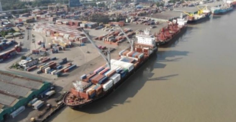 চট্টগ্রাম বন্দরে অচলাবস্থা, আমদানি -রপ্তানি স্থবির