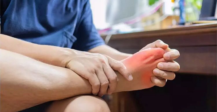 রক্তে ইউরিক অ্যাসিড বেড়েছে কিনা বুঝবার এবং নিয়ন্ত্রণের উপায়