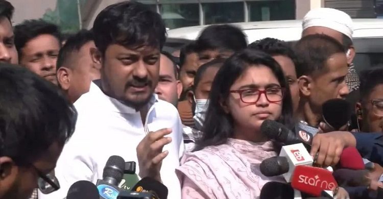 খালেদা জিয়াকে দেখে যা জানালেন এনসিপির নেতারা