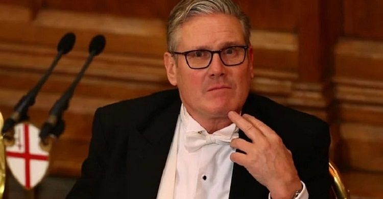 যুক্তরাজ্য ত্রিমুখী সংকটে, স্টারমার উপায় দেখছেন কি