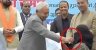 নারীর মুখের নিকাব সরালেন বিহারের মুখ্যমন্ত্রী, ভারতজুড়ে তীব্র প্রতিক্রিয়া