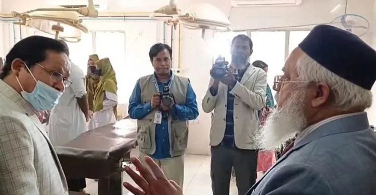 স্বাস্থ্য অধিদপ্তরের মহাপরিচালকের সঙ্গে চিকিৎসকের কী হয়েছিল